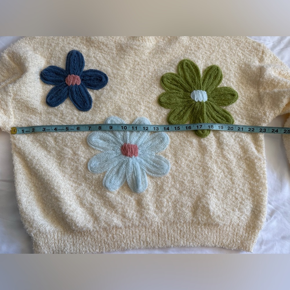 Women’s crochet flower cozy sweater size M granny core hippie boho‎ artsy - Picture 5 of 13